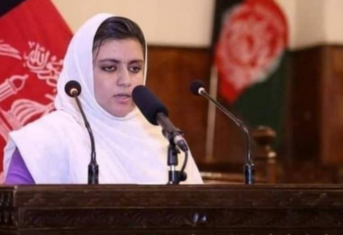 Афганистанд эмэгтэй сэтгүүлч зэвсэгт этгээдүүдийн гарт амиа алджээ