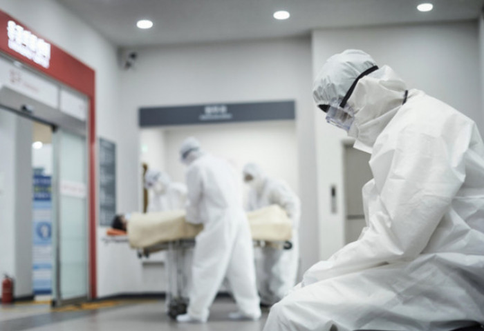 БНСУ-д “АстраЗенека” вакциныг хийлгэсэн хоёр хүн нас баржээ