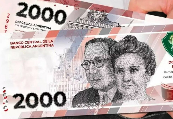109 хувийн инфляцтай Аргентин улс хамгийн том мөнгөн дэвсгэртээ гүйлгээнд гаргажээ