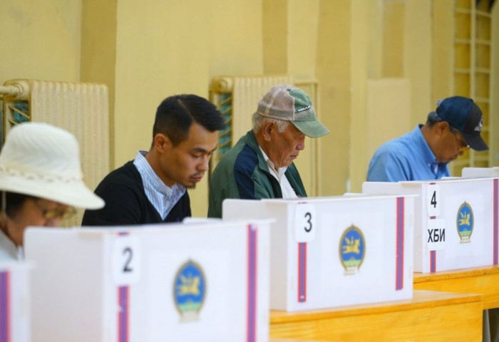 Монгол Улсын Ерөнхийлөгчийг сонгох санал хураалт эхэллээ