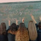 Ираны сурагч охид засгийн газрынхаа эсрэг тэмцэлд нэгджээ