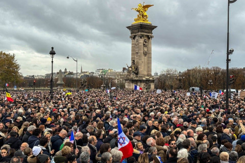 Франц улсад 180,000 гаруй хүн антисемитизмийн эсрэг жагслаа