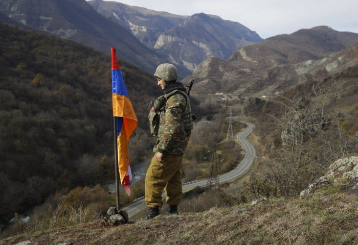 Азербайжаны арми Уулын Карабахын нутаг дэвсгэрт байлдааны ажиллагаа эхлүүллээ