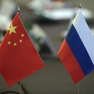 Кремль: Украины талаар Хятадын байр суурьт нөлөөлөхөөр Америкчууд шахалт үзүүлж буйг бид мэдэж байгаа