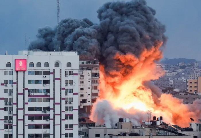 Палестинчууд гэнэтийн дайралт хийж, Газын зурваст дахин гал гарлаа
