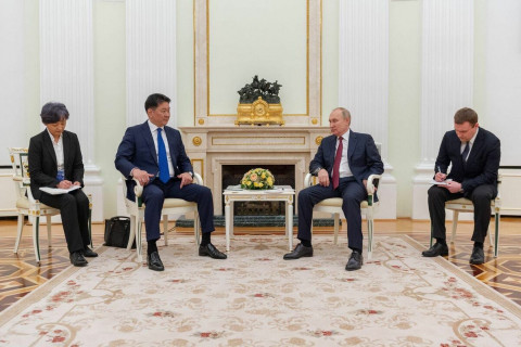 БИЧЛЭГ: Ерөнхийлөгч У.Хүрэлсүх, Ерөнхийлөгч В.В.Путин нарын уулзалт
