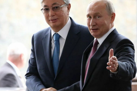 Оросын нүүрсний транзит тээврийг Казахстан саатуулж, Казахстаны газрын тосны экспортыг Орос зогсоожээ