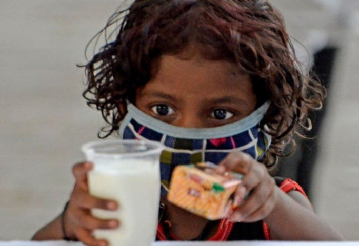 SOS: Цар тахлаас болж Энэтхэгт олон зуун хүүхэд өнчирсөөр байна