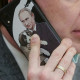 Кремлийн захиргаа энэ сард багтаан iPhone-оос салахыг албан хаагчдадаа даалгажээ