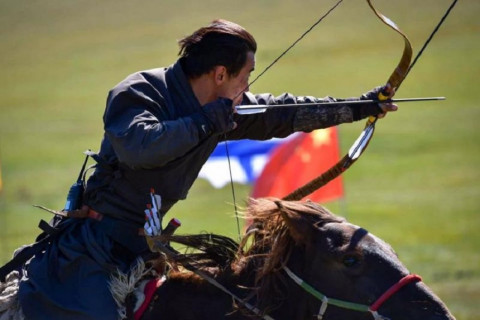 Монгол Улсад анх удаа морьт харвааны ДАШТ болох гэж байна