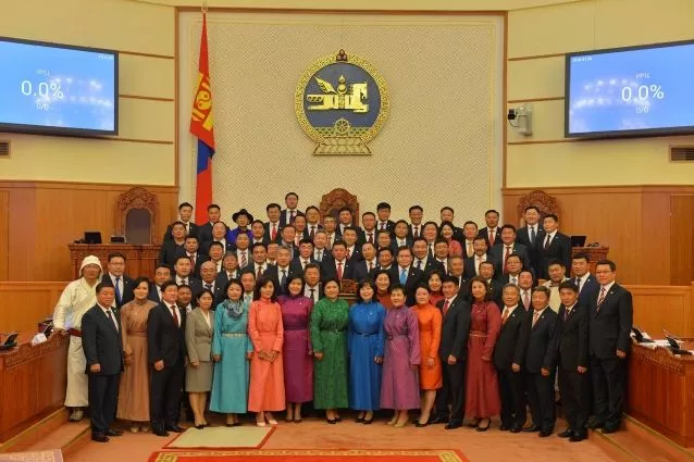 Парламентын гишүүдээс долоон гишүүнийг онцгойлон шилдгээр тодруулж шагналаа