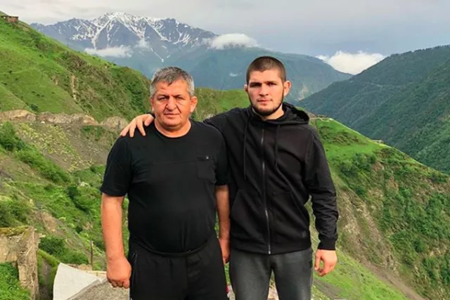  Хабиб Нурмагомедовын аав Covid-19 өвчний улмаас биеийн байдал  хүндхэн байна 