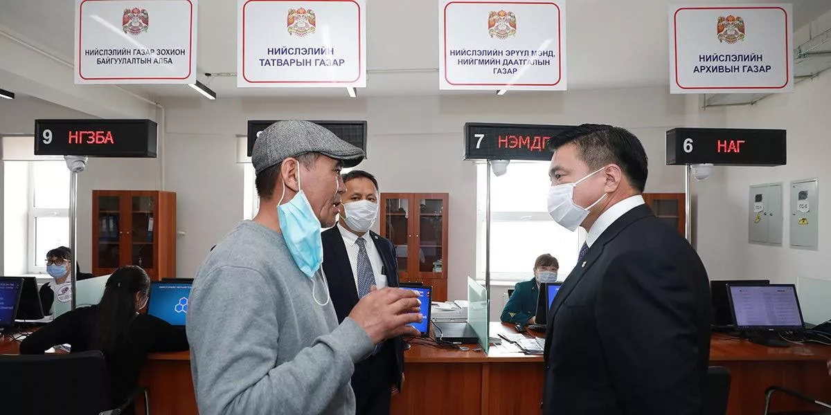 Баянхошууны иргэд төрийн үйлчилгээг дэргэдээсээ авч эхэллээ