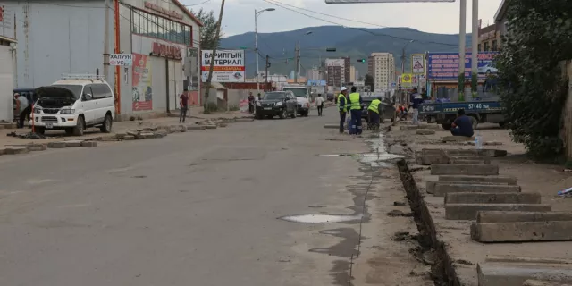 Дарь-Эхийн 3.3 км авто замыг шинэчлэх ажлыг эрчимжүүлэх үүрэг өглөө