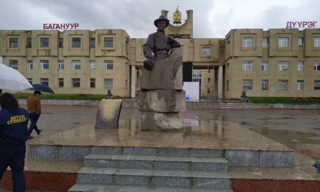Барилга байгууламжийн их засвар, шинэчлэлтийн ажлыг байнгын ашиглалтад оруулах комисс Багануур дүүрэгт ажиллалаа