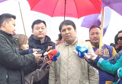 Т.Доржханд:  ХҮН-ийг  АН-тай хамтраагүйнх нь төлөө Ерөнхийлөгч  хуулийн хайчиндаа орууллаа
