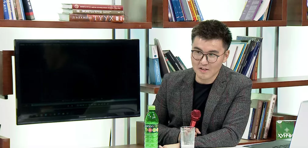 Ч.Лодойсамбуу: Сүнээтэй хийсэн ярилцлага ярилцлага биш, үзүүлбэр болсон