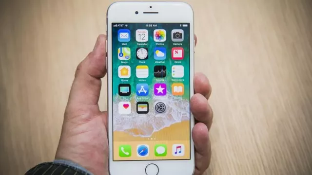iPhone яагаад хүйтэнд унтардаг вэ? Энэ асуудлыг хэрхэн шийдвэрлэх вэ?