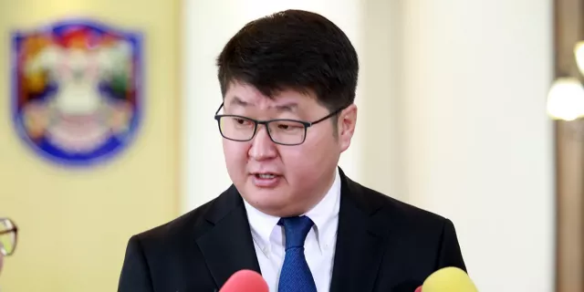 Нийслэлийн ИТХ-д шинээр сонгогдсон Төлөөлөгчдөд тогтоол гардууллаа