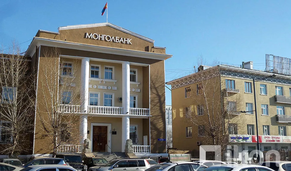 Үүргээсээ зугтсан төрийн хариуцлагыг төв банк үүрдэггүй