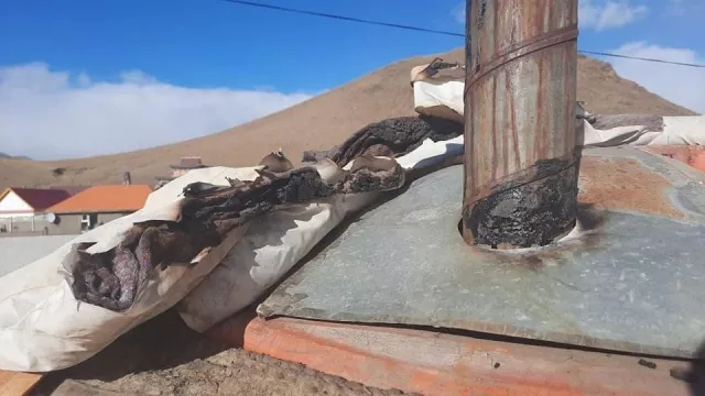 Гал сөнөөгчид шалгалтаар явж байхдаа хүүхдийн амийг аварчээ