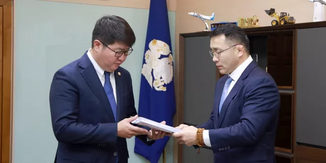 Нийслэлийн 2020 оны төсвийн тодотголын төслийг өргөн барилаа