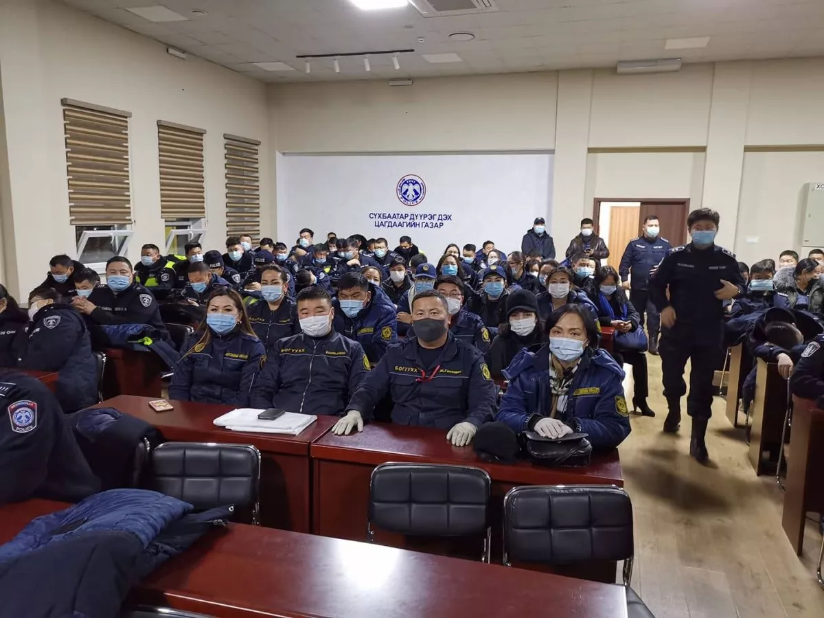 НМХГ-ЫН 400ГАРУЙ АЛБАН ХААГЧИД ДАЙЧЛАГДАН ХАМТАРСАН  ЭРГҮҮЛ ХЯНАЛТЫН БАГ АЖИЛЛАЖ БАЙНА
