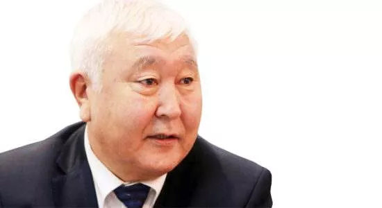 Сангийн сайд асан Д.Даваасамбуу: Нийтийн мөнгийг нэг хэсэгт давуу эрх олгох хэлбэрээр зээлийн хүүг бууруулж бусдын боломжийг хааж болохгүй