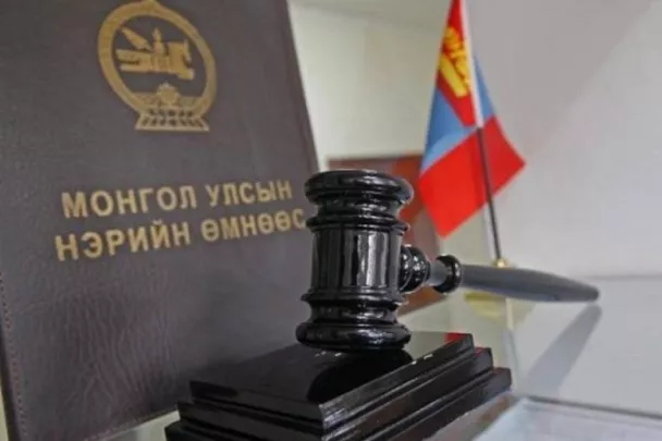 Нөхрөө хоёр давхар ажилд томилсон Ерөнхий консулыг 20.7 сая төгрөгөөр торголоо