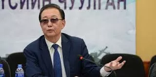 Х.Бадамсүрэн: "Эзэн нь юмаа мэдэж эрэг нь усаа хашдаг" зарчмаар шийдлээ