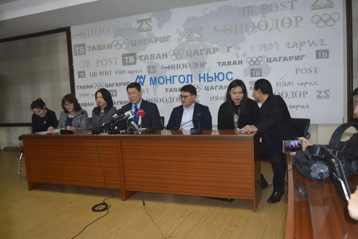 	 МСНЭ-ийн их хурлыг орхин гарсан төлөөлөгчид тайлбар хийлээ