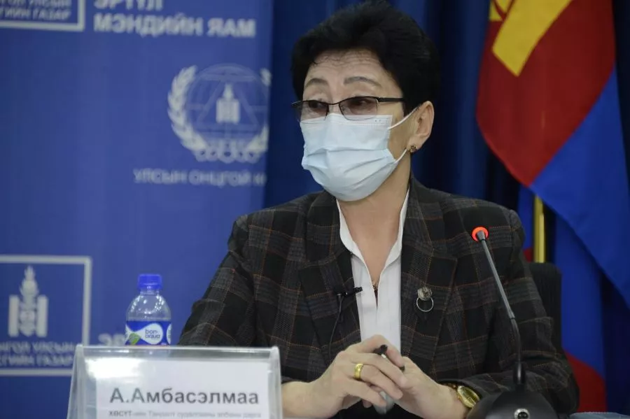 А.Амбасэлмаа: БЗД-ийн Нэгдсэн эмнэлгийн голомтоос 4, ХСҮТ-ийн 2 эмч, тэдний хавьтал 1 хүнээс коронавирусийн халдвар илэрлээ
