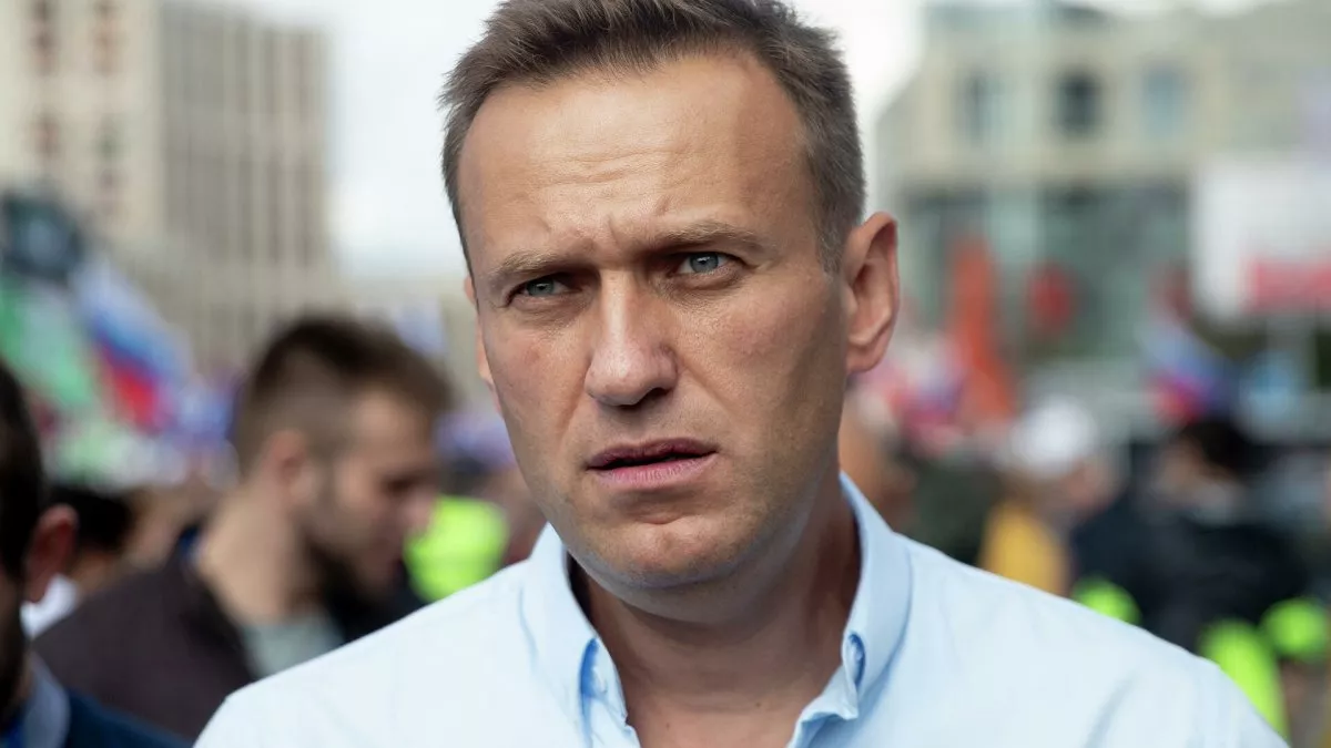 ОХУ Навальныйг яаралтай ирэхгүй бол шоронд хийнэ
