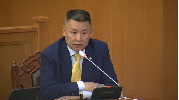 Ш.Адьшаа: Авлига, оффшор, мөнгө угаах зэрэг том хэргүүдийг Дээд шүүх хянахгүйгээр шийдэх эрсдэлтэй байна