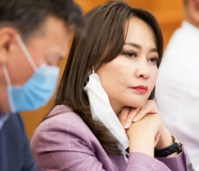 А.Адъяасүрэнгийн эрхийг түдгэлзүүлэхгүй