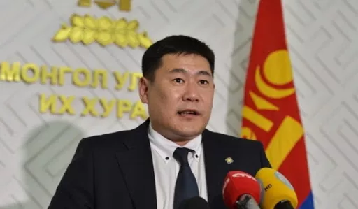 Удирдах зөвлөл шинэ Ерөнхий сайдад Л.Оюун-Эрдэнийг 100 хувь дэмжжээ