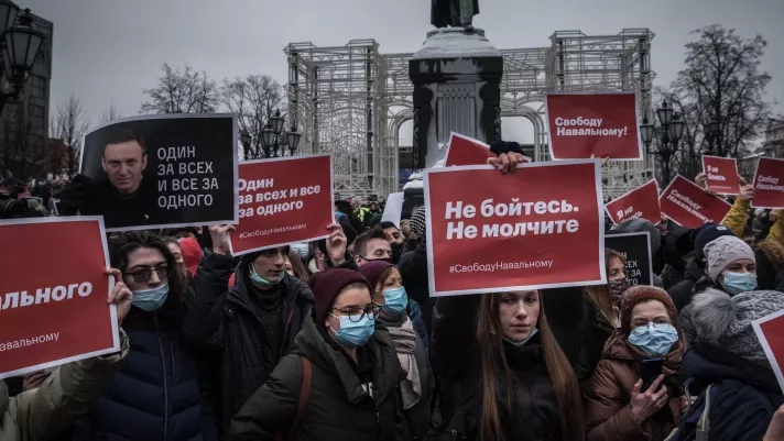 Оросын залуу үеийнхний шаардлага “Путин зайл”