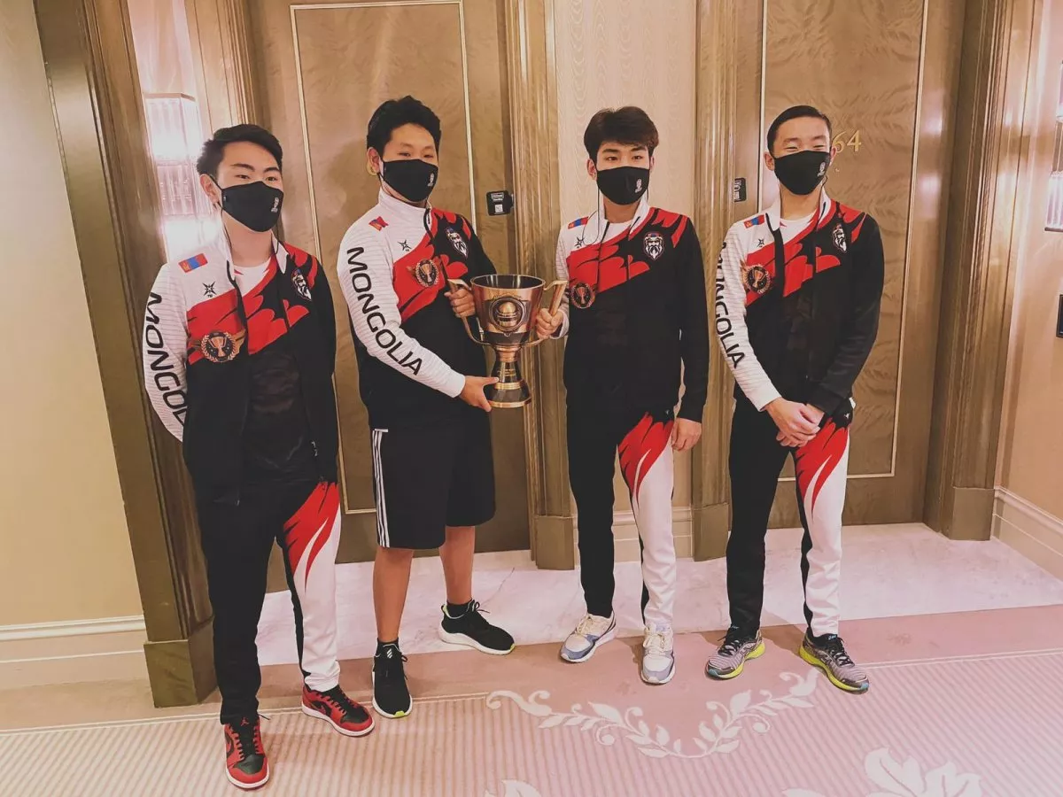 Монголын баг "Dubai PUBG mobile global championship" тэмцээнд 3-р байр эзэлж 100.000 долларын эзэн боллоо