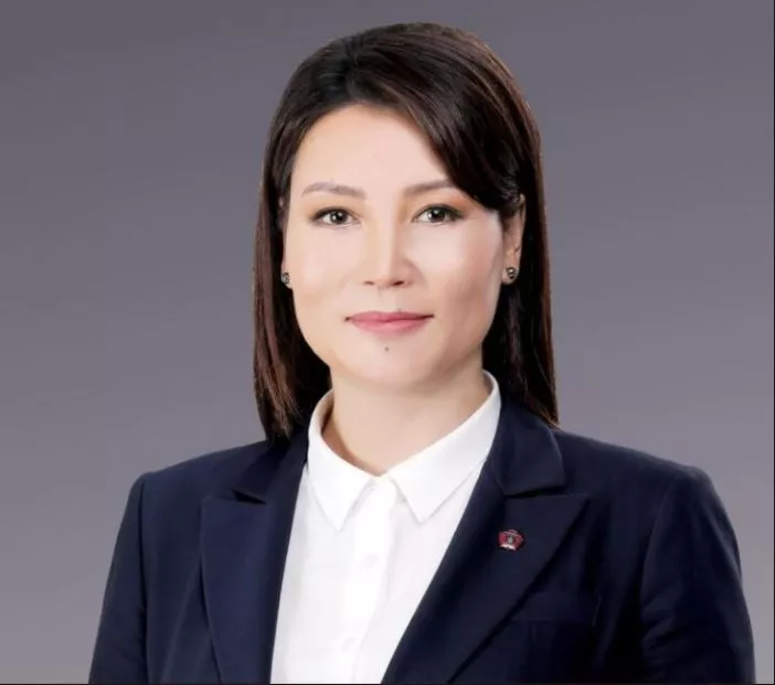 Баянгол Дүүргийн Иргэдийн төлөөлөгчдийн хурлын дарга Б.Сэмжидмаа Сар шинийн МЭНДЧИЛГЭЭ дэвшүүллээ