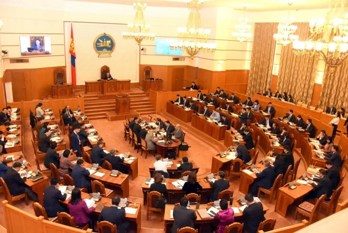 Эдийн засагт “харвалт” үүсэх аюул тулжээ