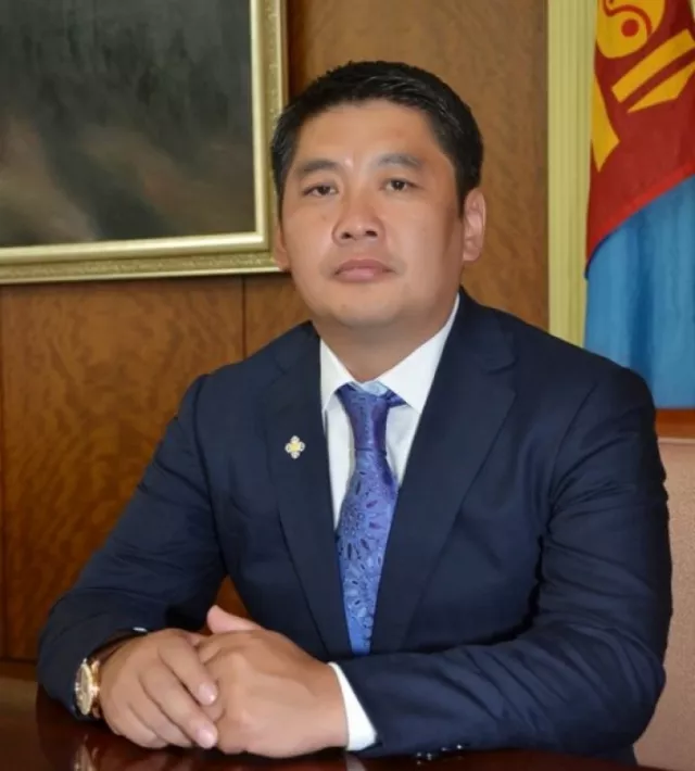 Хариуцлаггүйн "зуд" нүүрлэлээ