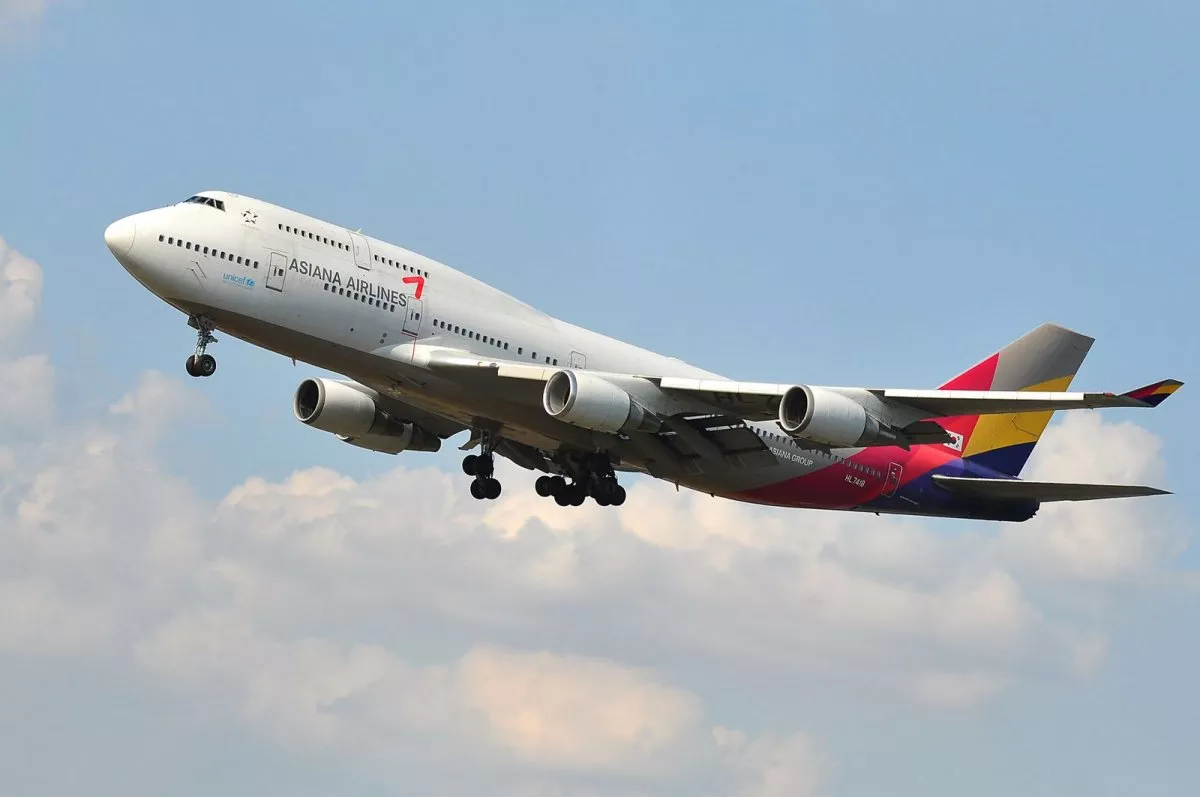БНСУ-ын "Asiana Airlines" компанийн нислэгээр 162 иргэн эх орондоо ирлээ