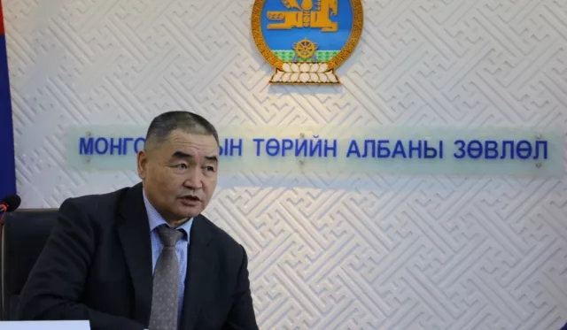 Д.Зүмбэрэллхам: Төрийн алба цэгцрээгүй цагт мянган уул уурхай байгаад ч улс хөгжихгүй