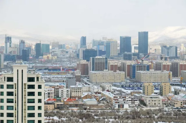 Улаанбаатарт 8-10 градус хүйтэн байна
