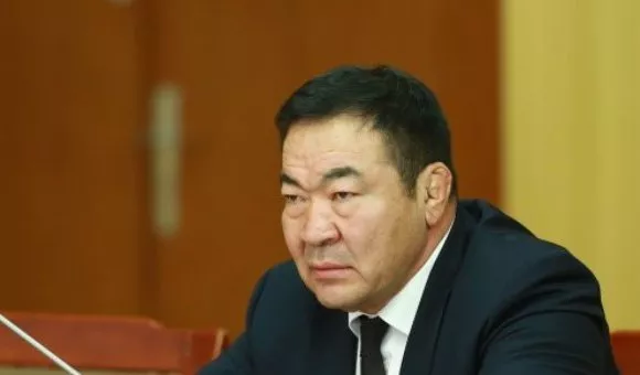 Б.Бат-Эрдэнэ: Мөнхөөгийн Оюунчимэг ээ барагтайхан байна шүү