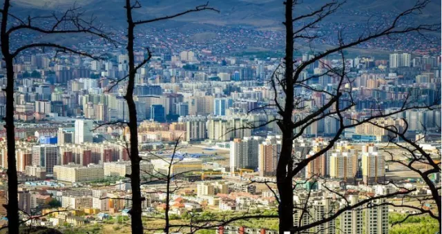 Улаанбаатарт 21-23 хэм дулаан байна