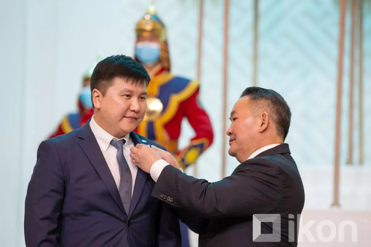 "Ид шид орон"-ы Ч.Ганжавхлан Хөдөлмөрийн хүндэт медалиар шагнууллаа