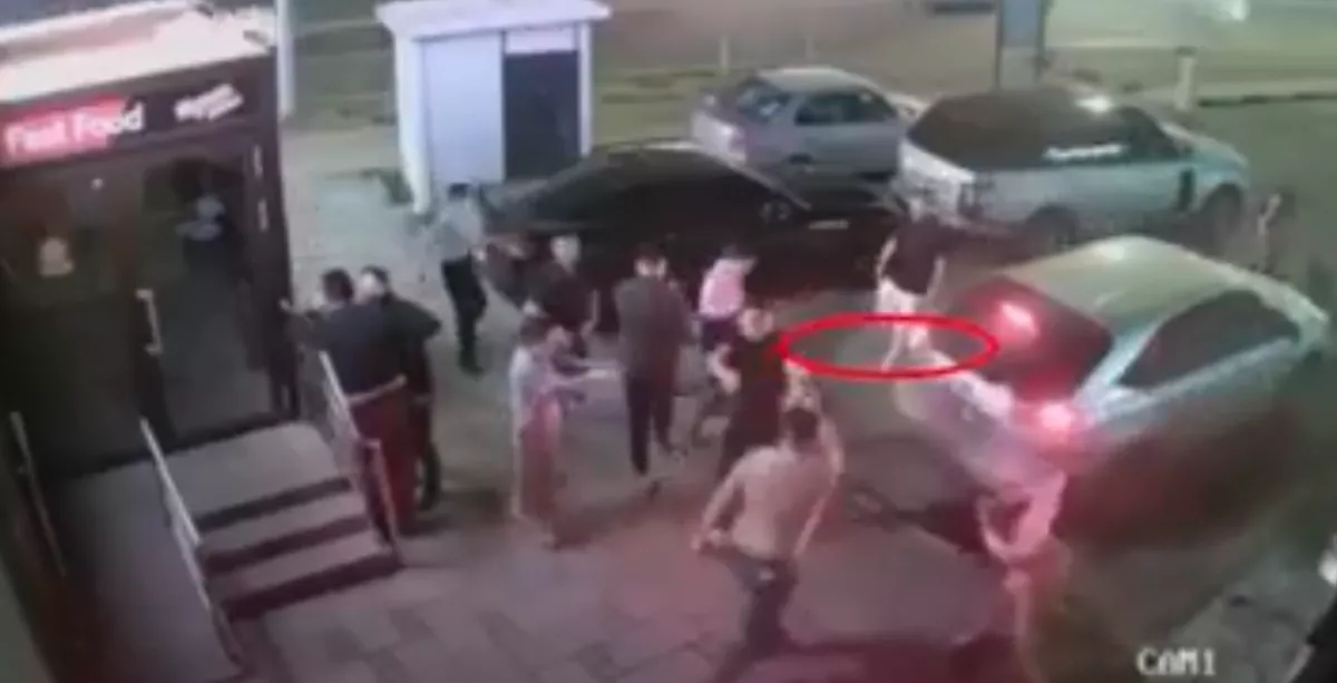 Гудамжинд буун дуу гаргасан этгээдийг саатуулж, үрлэн сумтай бууг нь хураажээ