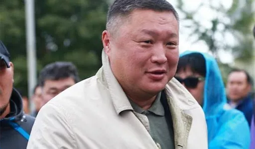 Генерал Б.Хурц Ерөнхийлөгчийн зарлигаар суллагдлаа