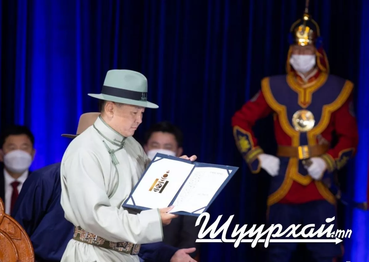 ШУУРХАЙ: Ерөнхийлөгч 14.00 цагаас ҮАБЗ-ийн хурал зарлажээ